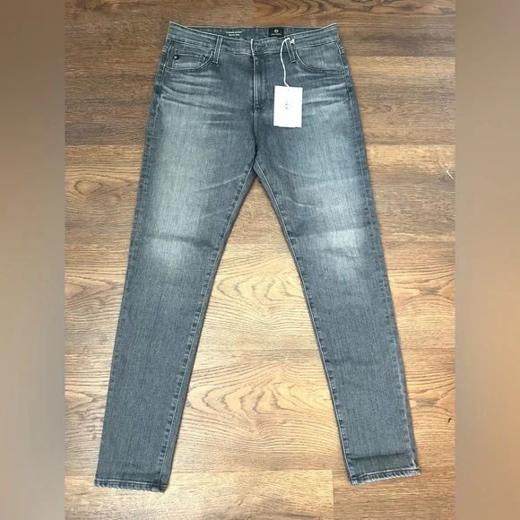 🍄SOLD🍄 AG Farrah Jeans NWT - Picture 3 of 4